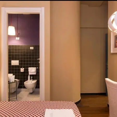 Holidays Via Colombo 32 3* 斯培西亚